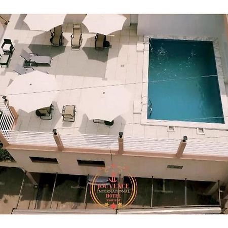 Hotel Jouvence International Yaoundé Buitenkant foto