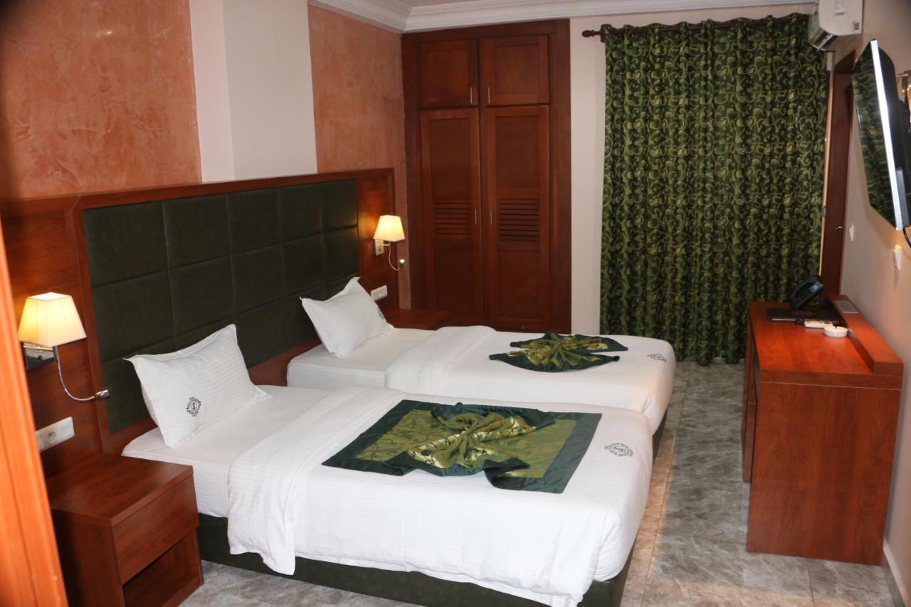 Hotel Jouvence International Yaoundé Buitenkant foto